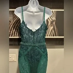 Mac Duggal | Dresses | Nwot Mac Duggal Embroidered